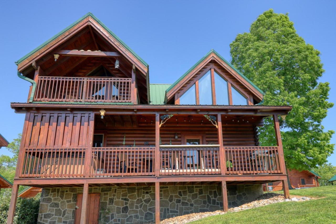 A Stone'S Throw Cabin Villa Pigeon Forge Bagian luar foto